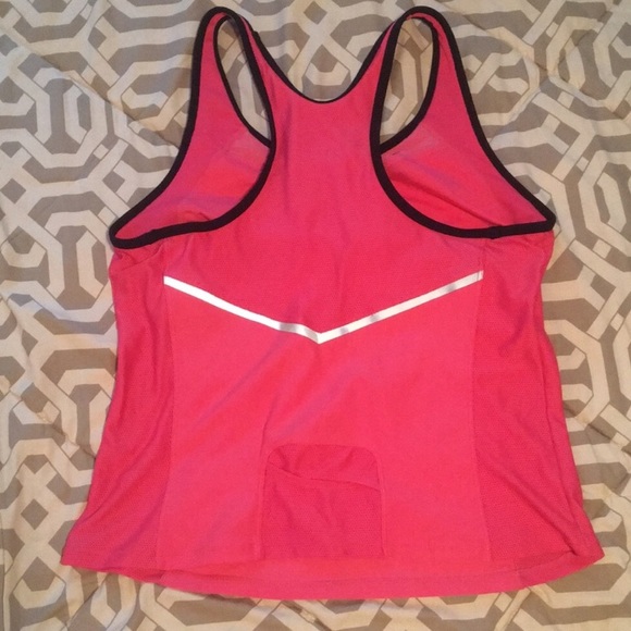 ⭐️SALE Set of 3 Nike and BCG Athletic Tank Tops - Picture 6 of 8